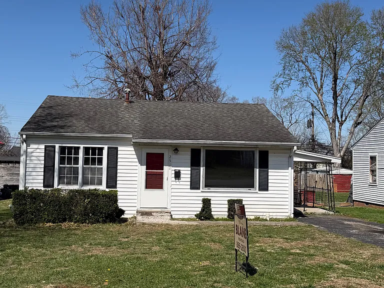 2512 Florence St — Photo 1