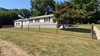 3 bed, 1.0 bath, 1212 sqft, $1,425 — Photo 3