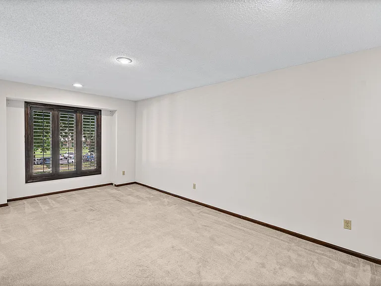 11129 Ash St — Photo 23