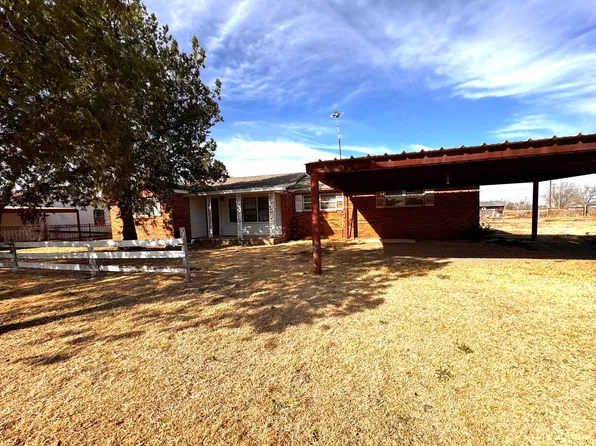 2911 Faulkner Ave, Plainview, TX 79072