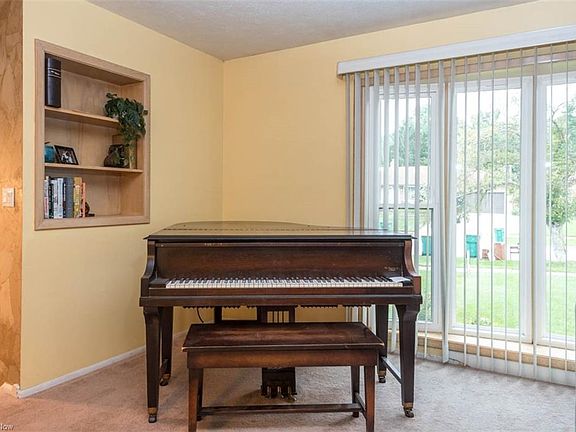 2nd image of 249 Calvin Dr