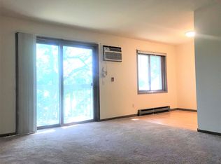 916 N Oak St #2, Madison, WI 53704