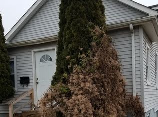 119 S Gretta Ave, Waukegan, IL 60085