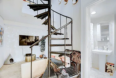 Rented by Urbane Brokerage