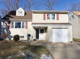 143 E Colfax Ave, Roselle Park, NJ 07204
