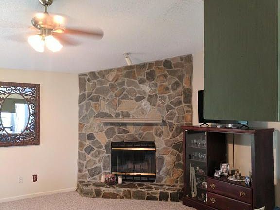3rd image of 2932 Jessicas Ct