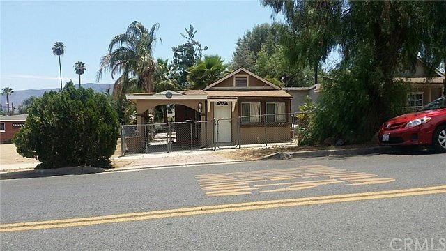 1st image of 304 W Heald Ave