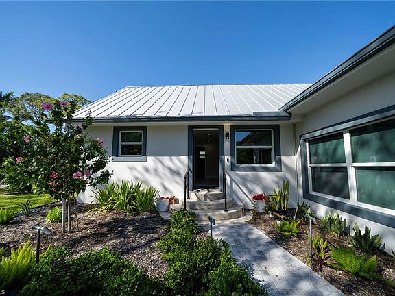 3rd image of 3986 Bennett LN