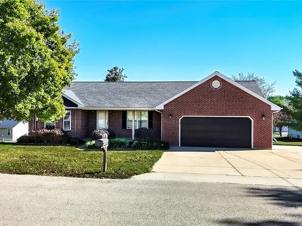 1154 Riverwoods Dr, Desloge, MO 63628