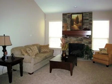 11703-11705 Crestwood — Photo 4