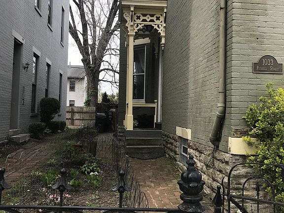 Private entrance for renter