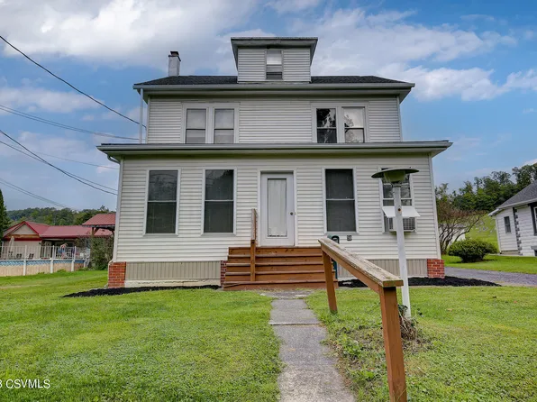 59 E Market St, Middleburg, PA 17842