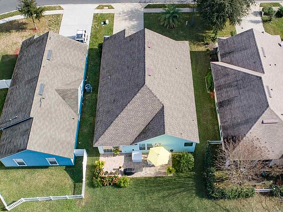 3rd image of 220 N Churchill Dr