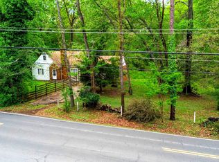 10979 Stuart Mill Rd, Oakton, VA 22124