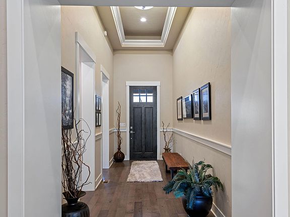 2nd image of 2541 NW Pine Terrace Dr