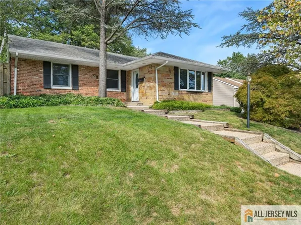 55 Gurley Rd, Edison, NJ 08817