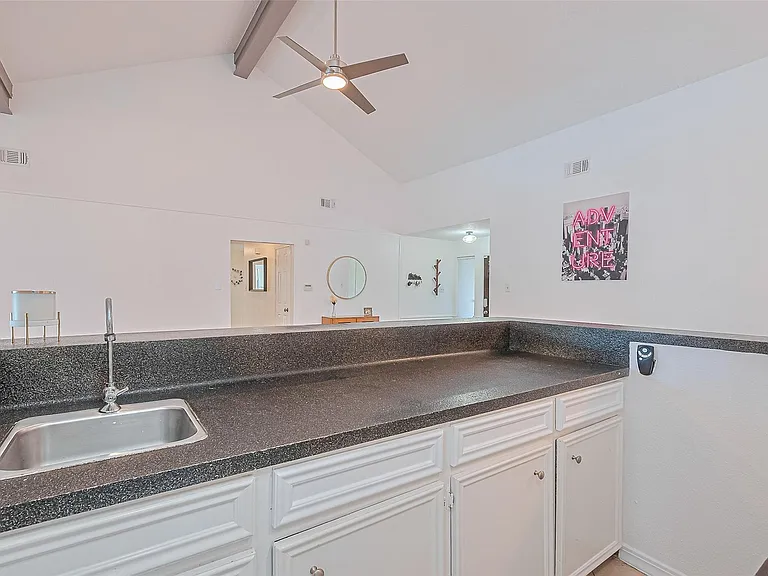 8018 Zimmermann Dr — Photo 20