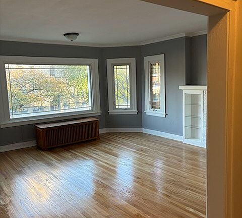 5th image of 7834 S Jeffery Blvd APT 2