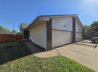 4923 W 11th St N, Wichita, KS 67212