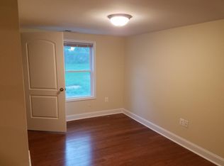 8048 Belhaven Ave, Pasadena, MD 21122