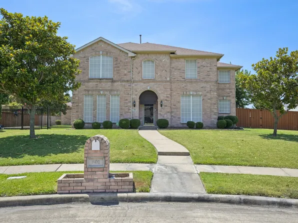 801 Lakedale Ct, Mesquite, TX 75181