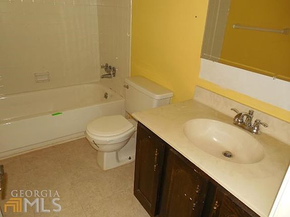 4th image of 713 Garden View Dr