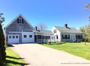 64 Old County Rd, Rockland, ME 04841