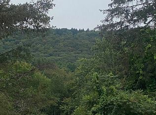 Potash Rd, Chester, VT 05143