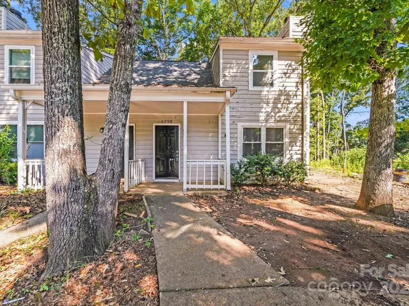 6226 Spanish Oak Rd, Charlotte, NC 28227