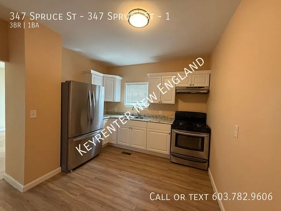 Newly upgraded 3 bedroom Downtown Manchester — Photo 1