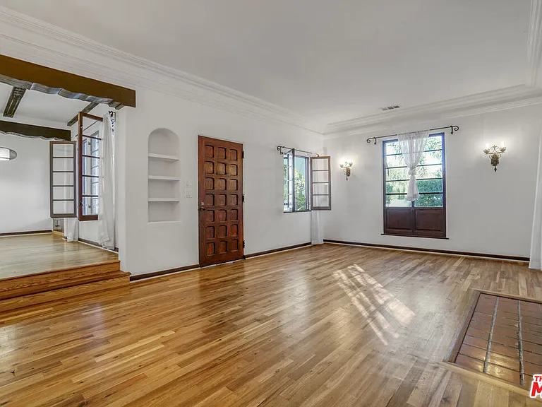 449 N Sweetzer Ave — Photo 5