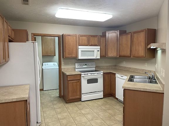 2nd image of 2210 Surfside Dr