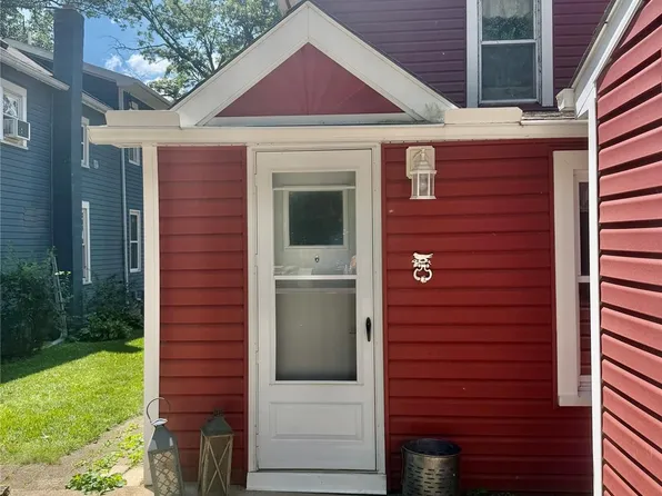 176 Ready Ln, Munith, MI 49259