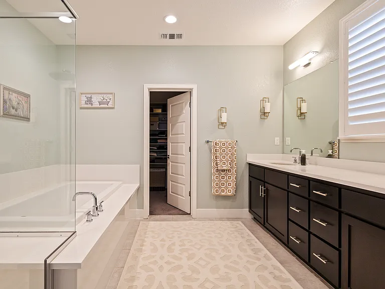 6048 Danwood Dr — Photo 15