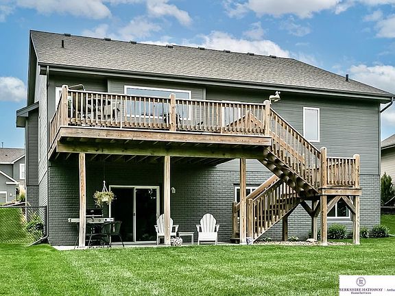 5th image of 2727 N 189th St