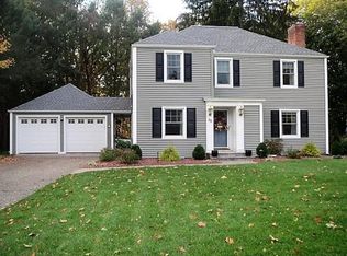 98 Longview Dr, Longmeadow, MA 01106
