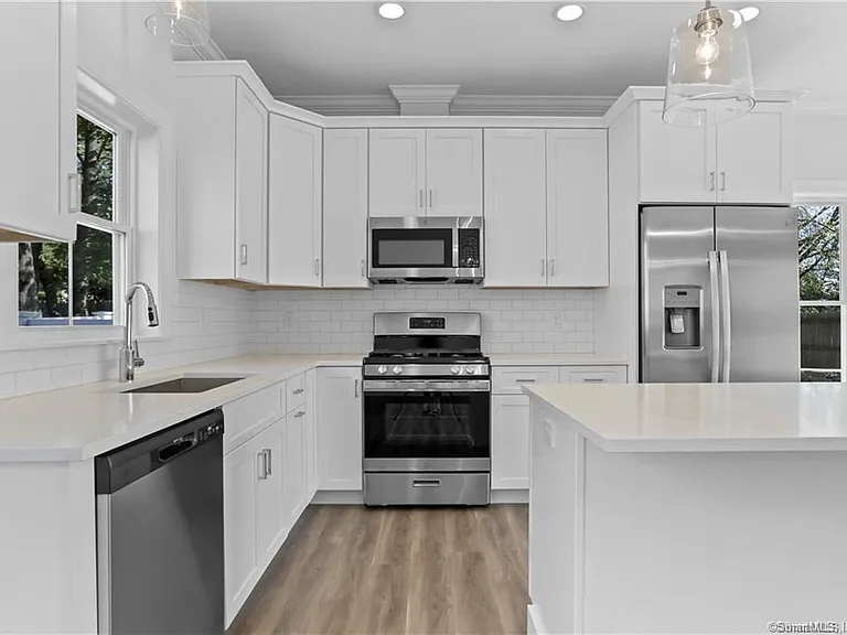 348 Halley Ave #348 — Photo 6