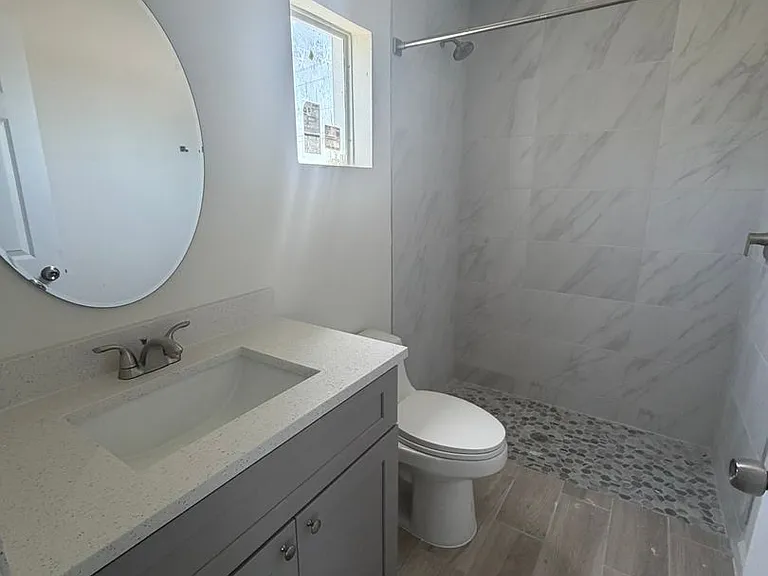917 Wilmington Pkwy — Photo 15