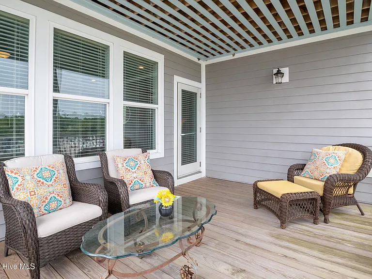200 Annie Dr — Photo 16