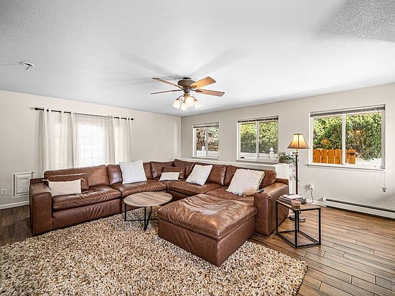 4th image of 39 Dartmouth Ave