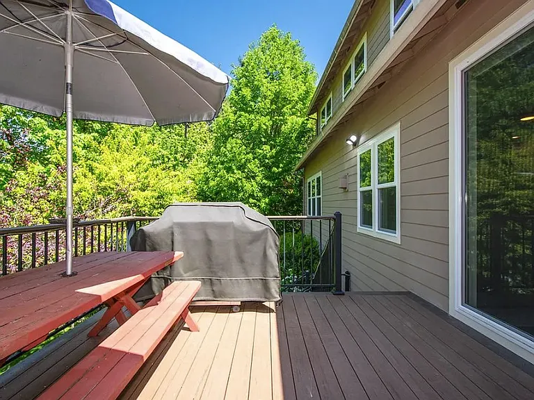 15812 NE 18th Ct — Photo 27