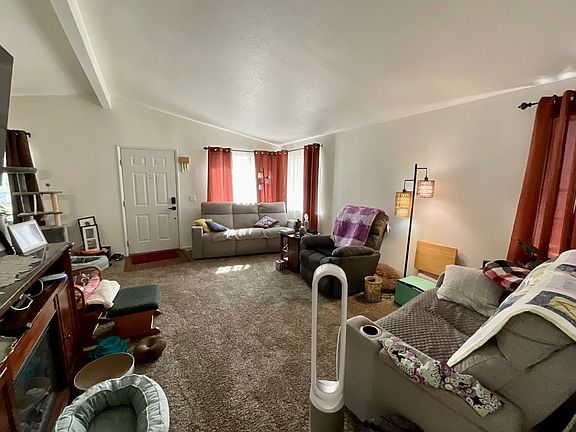 2nd image of 19 Coventry Way