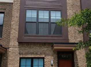 7372 Blade Dr, Falls Church, VA 22042