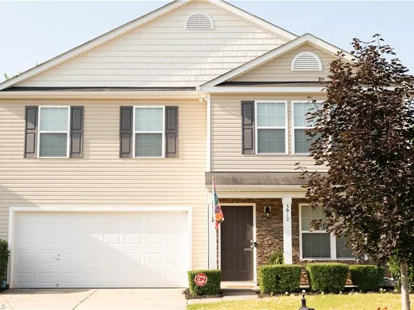 3912 Foliage Dr, Winston Salem, NC 27101