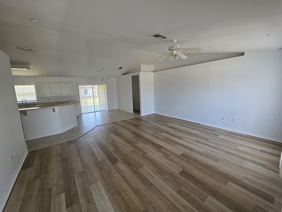 2nd image of 3920 NE 16th Ave
