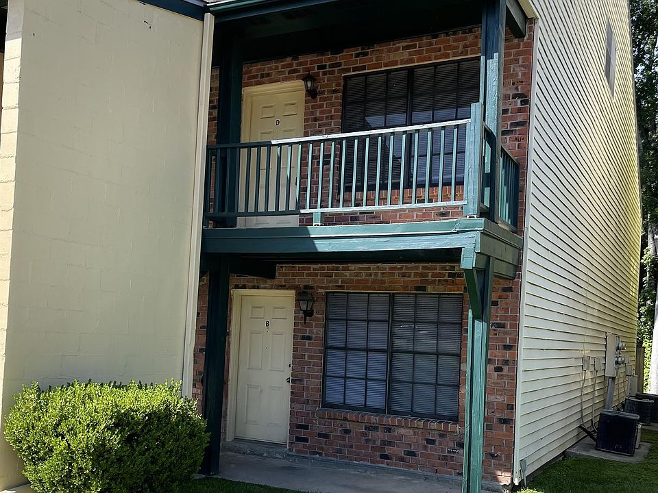 1st image of 126 N Meyers Dr APT D