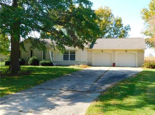 1805 Sunset St, Grinnell, IA 50112