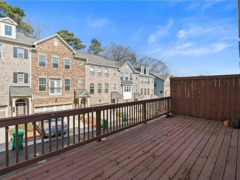 1302 Harris Way — Photo 30