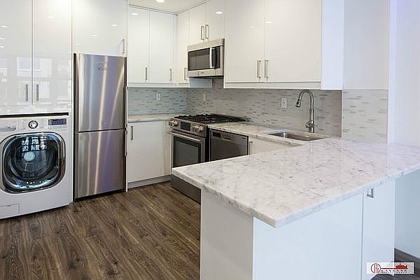 1st image of 222 E 7th St #3R