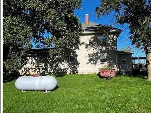 2nd image of 1107 County Road 216